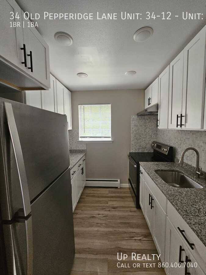 Apartment for rent at 34 Old Pepperidge Lane #34-12, Wethersfield, CT 06109