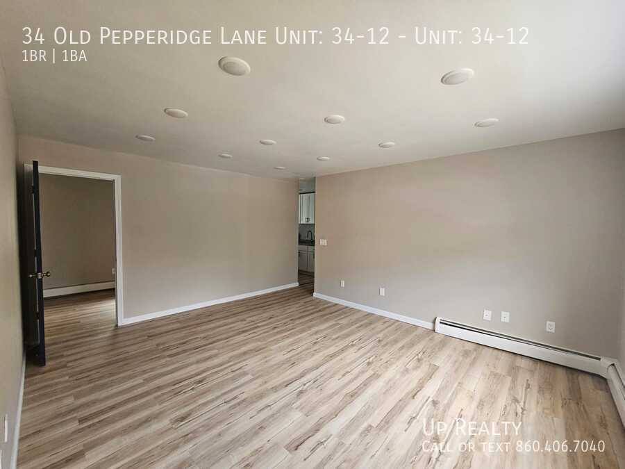 Apartment for rent at 34 Old Pepperidge Lane #34-12, Wethersfield, CT 06109