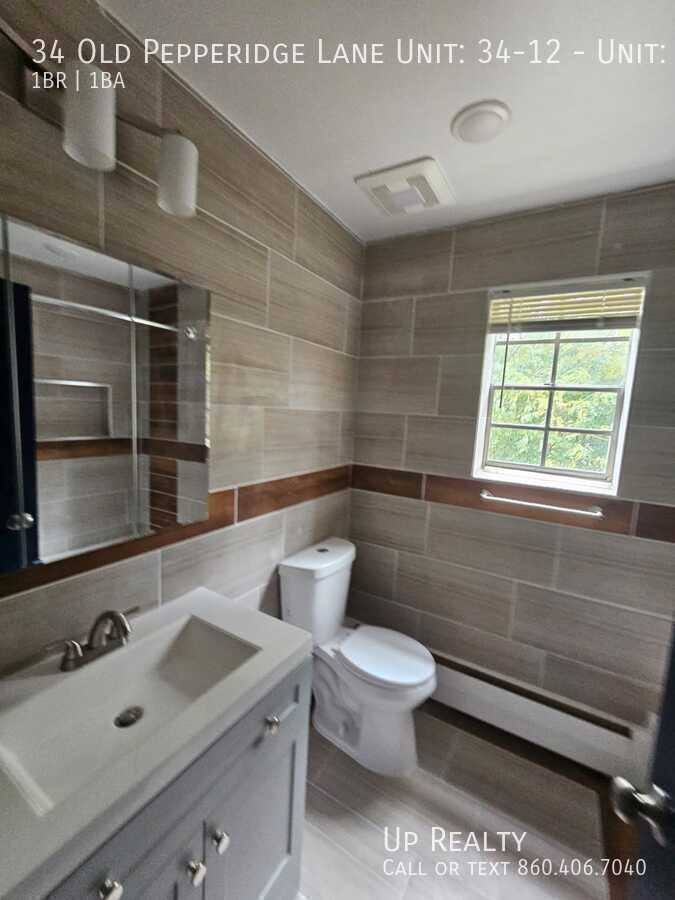 Apartment for rent at 34 Old Pepperidge Lane #34-12, Wethersfield, CT 06109