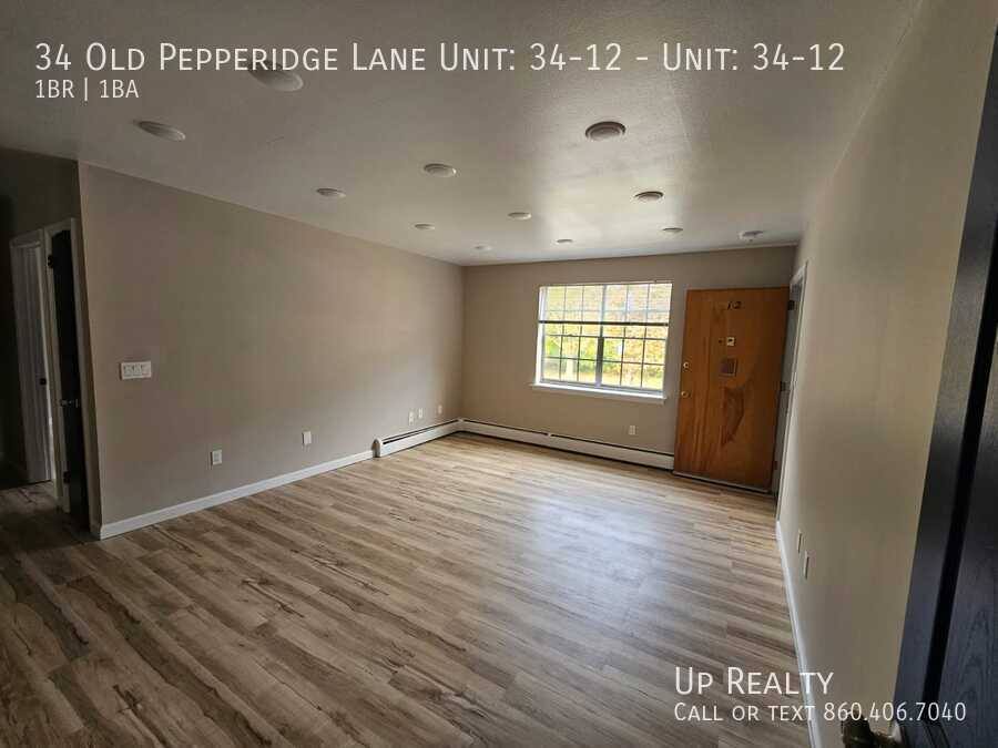 Apartment for rent at 34 Old Pepperidge Lane #34-12, Wethersfield, CT 06109