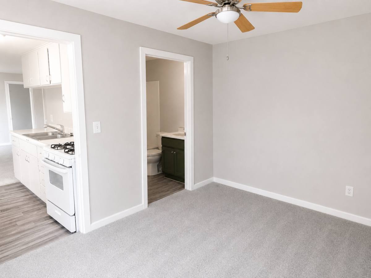 Townhouse for rent at 906-912 1 2 S Noland Rd, Independence, MO 64050