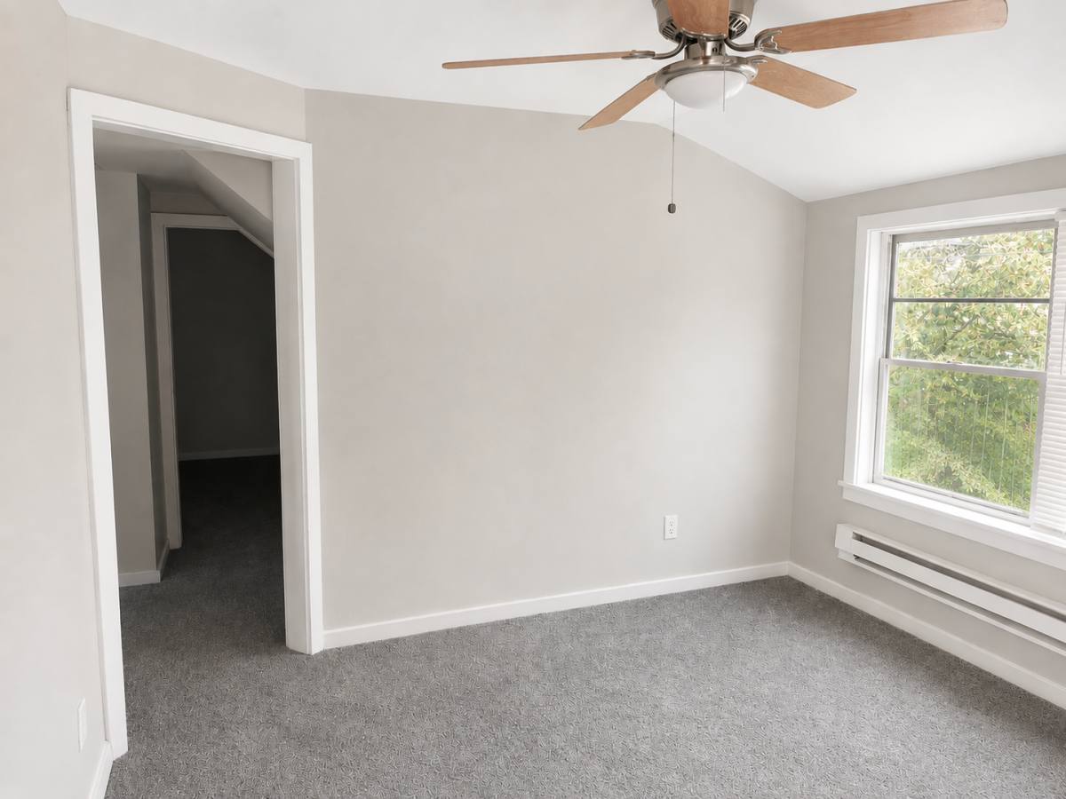 Townhouse for rent at 906-912 1 2 S Noland Rd, Independence, MO 64050