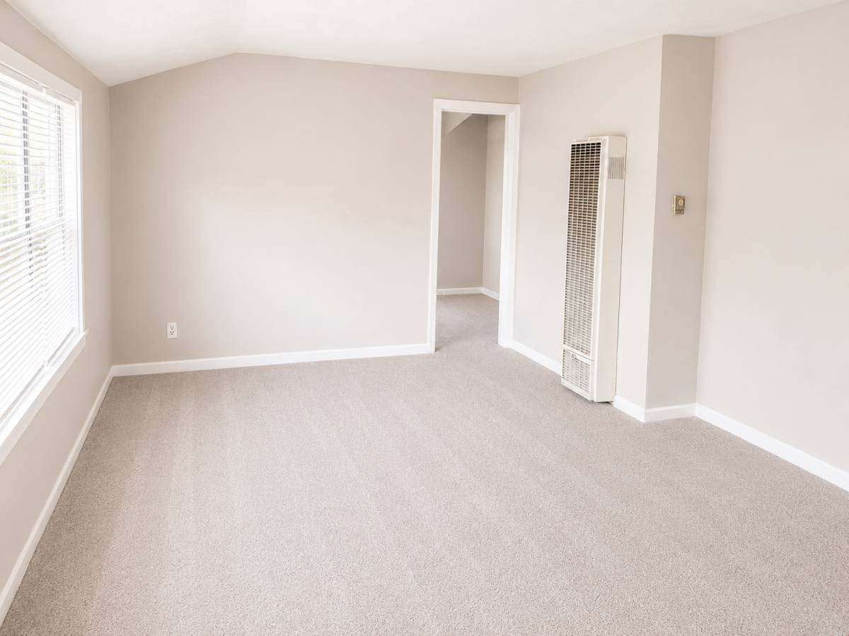 Townhouse for rent at 906-912 1 2 S Noland Rd, Independence, MO 64050
