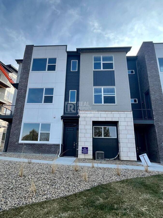 Townhouse for rent at 471 Interlocken Blvd, Broomfield, CO 80021
