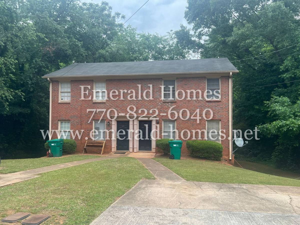 Apartment for rent at 369-371 Freeport Dr, Lawrenceville, GA 30046