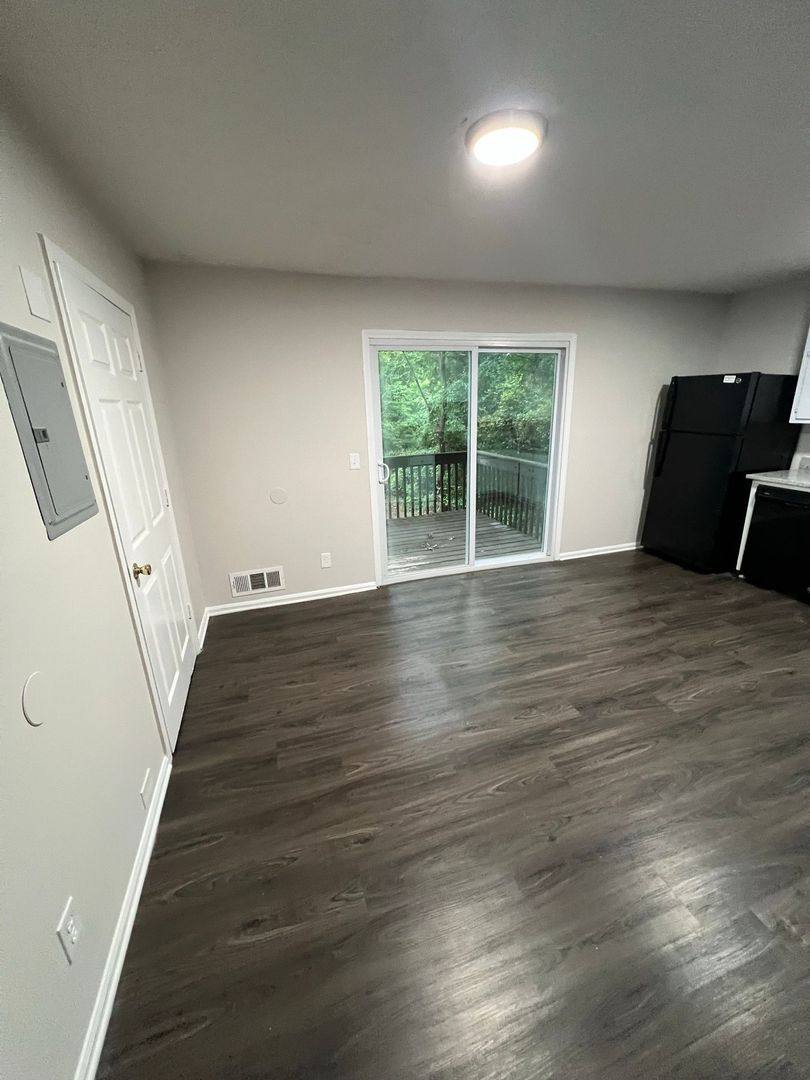 Apartment for rent at 369-371 Freeport Dr, Lawrenceville, GA 30046
