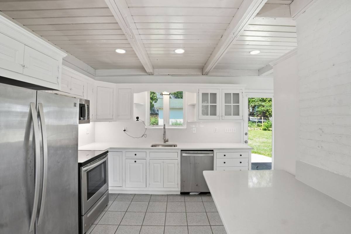 House for rent at 11000 Park Rd, Fairfax, VA 22030