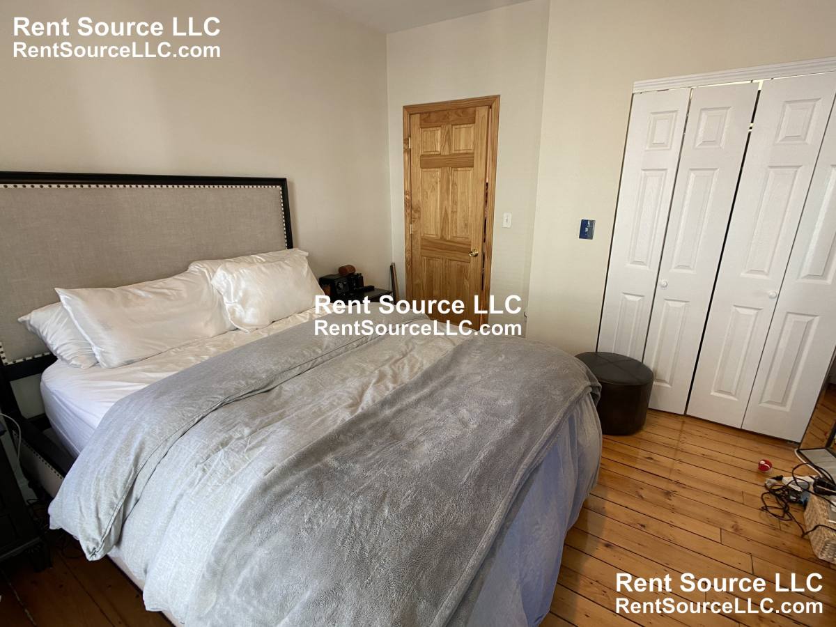 Apartment for rent at 20 Radcliffe Rd #1, Somerville, MA 02145