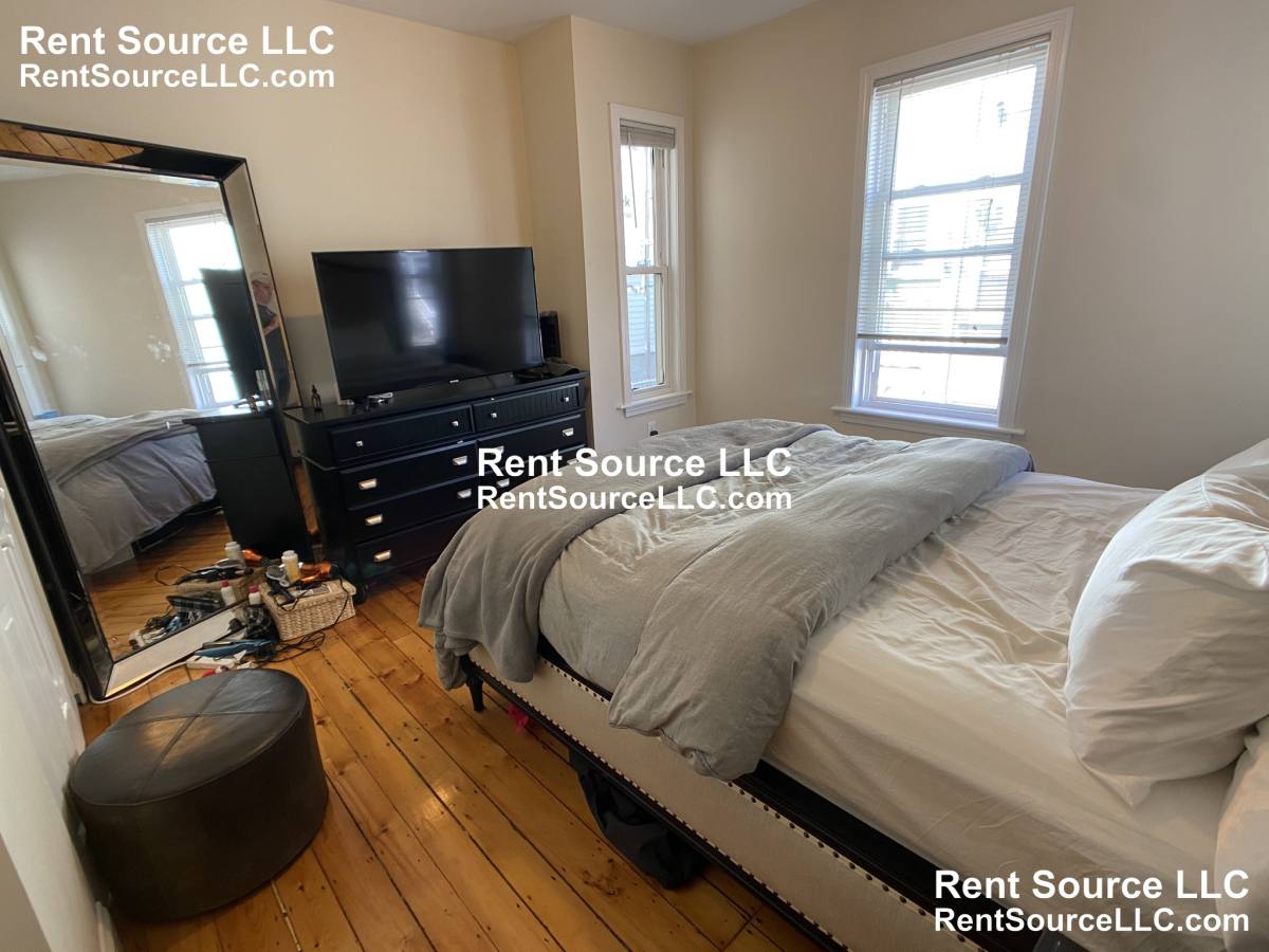 Apartment for rent at 20 Radcliffe Rd #1, Somerville, MA 02145