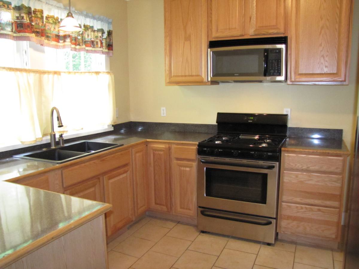 House for rent at 906 Beaufort St, Columbia, SC 29201