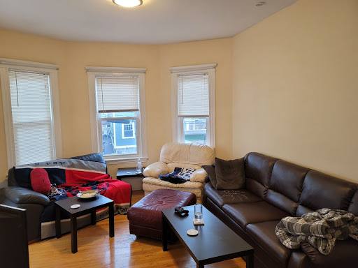 House for rent at 127 Hillsdale Rd #2, Somerville, MA 02144