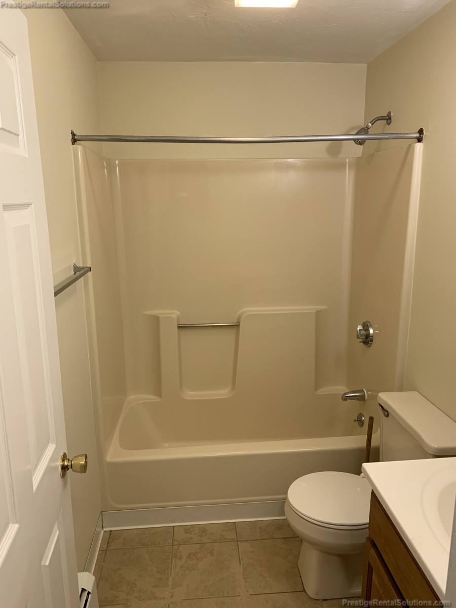 Apartment for rent at 15 Blossom St #2, Leominster, MA 01453