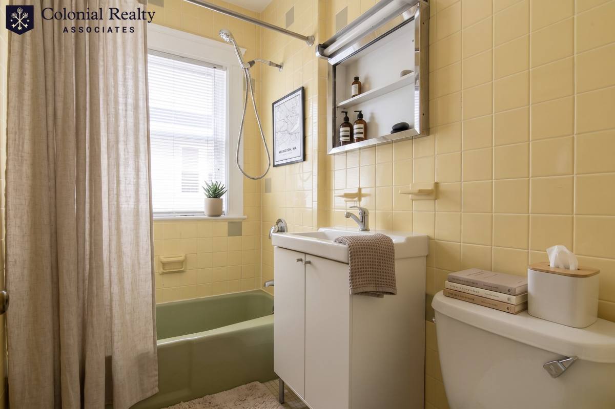Apartment for rent at 62 Newport St, Dorchester, MA 02125