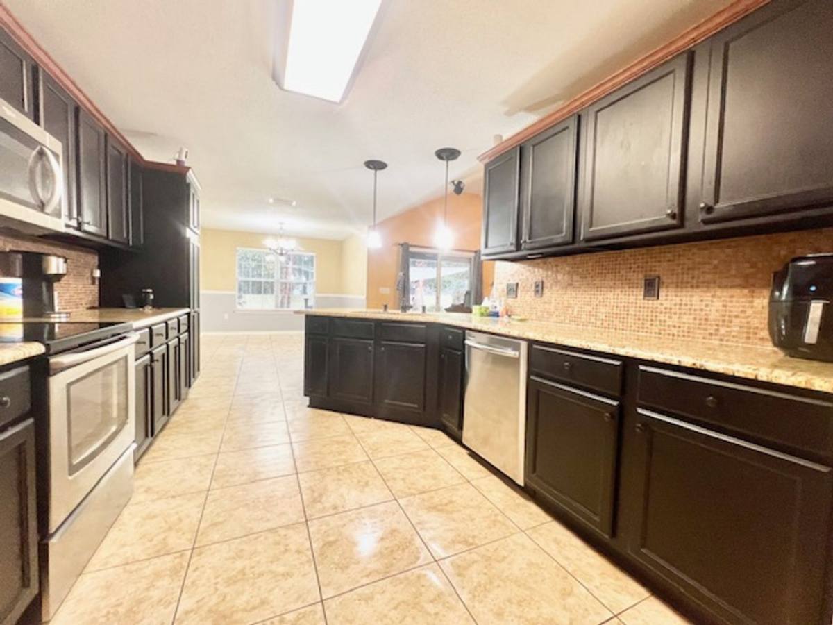 House for rent at 655 County Line Rd, Niceville, FL 32578