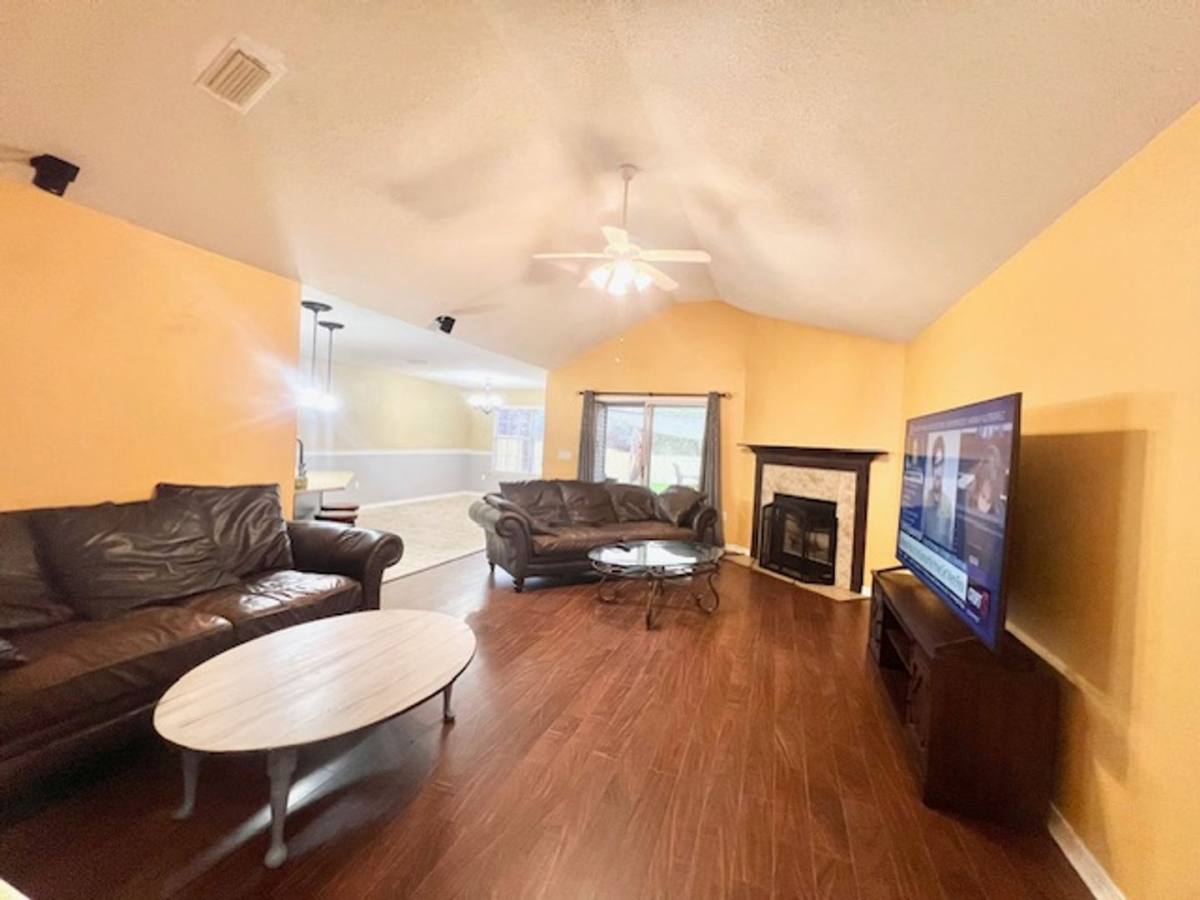 House for rent at 655 County Line Rd, Niceville, FL 32578