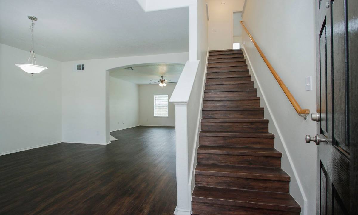 House for rent at 20102 Glacier Falls Dr, Tomball, TX 77375