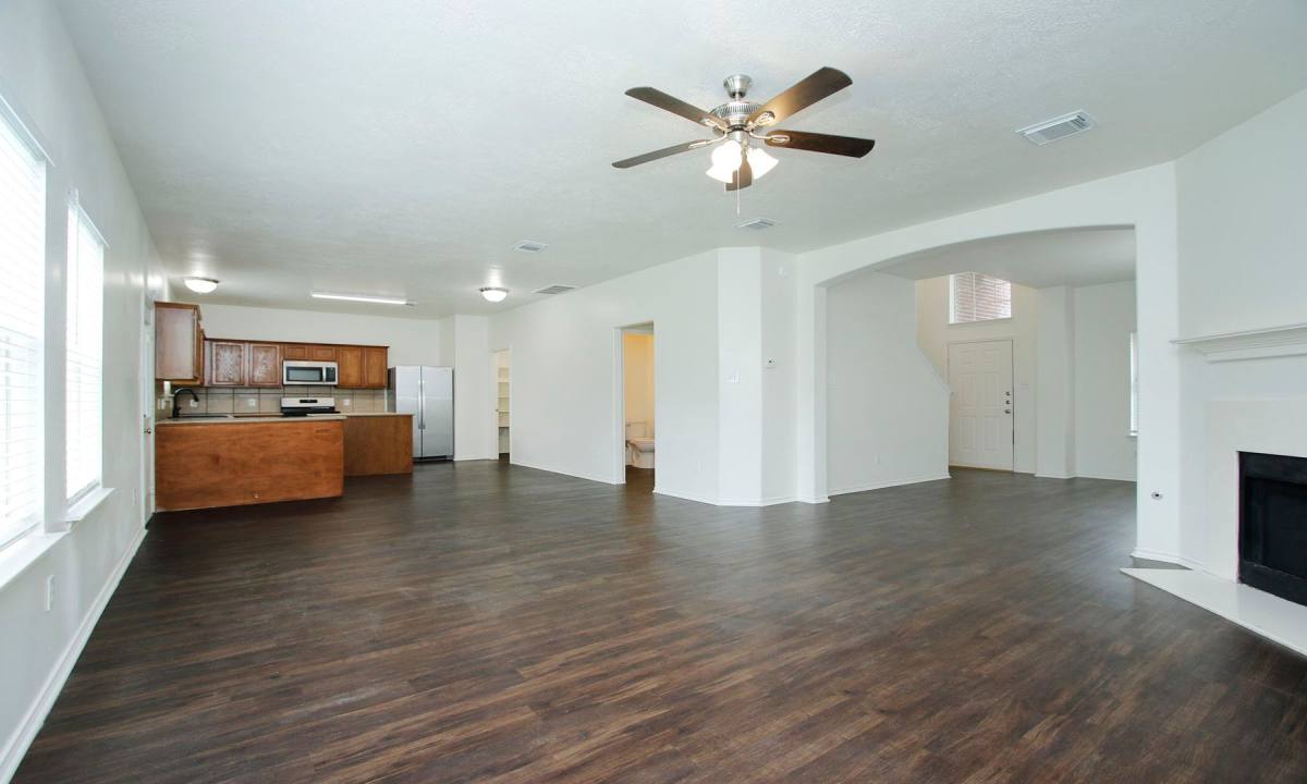 House for rent at 20102 Glacier Falls Dr, Tomball, TX 77375