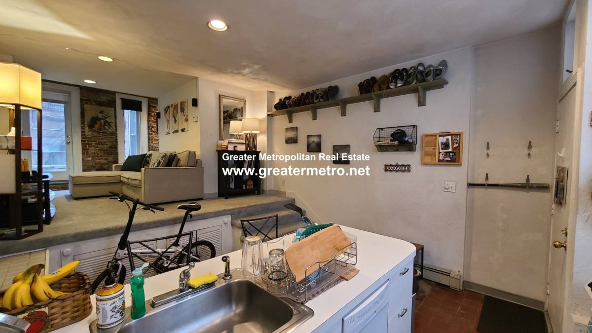 Apartment for rent at 207 Salem St #1A, Boston, MA 02113