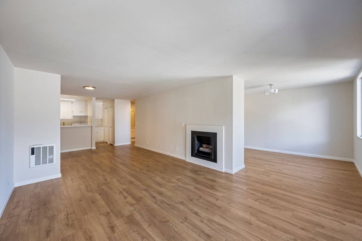Apartment for rent at 475 Weldon Ave, Oakland, CA 94610