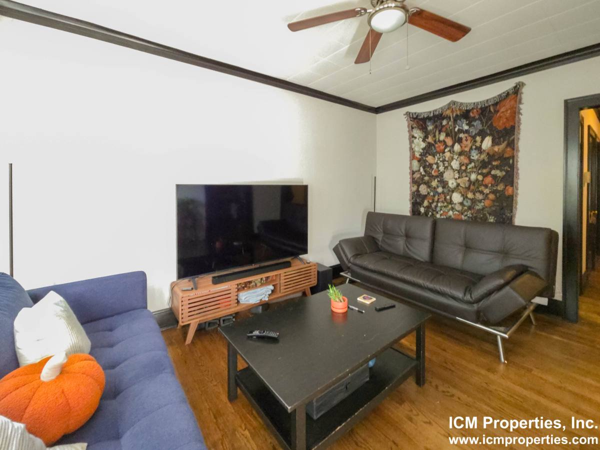 Apartment for rent at 5073 N Wolcott #2, Chicago, IL 60640