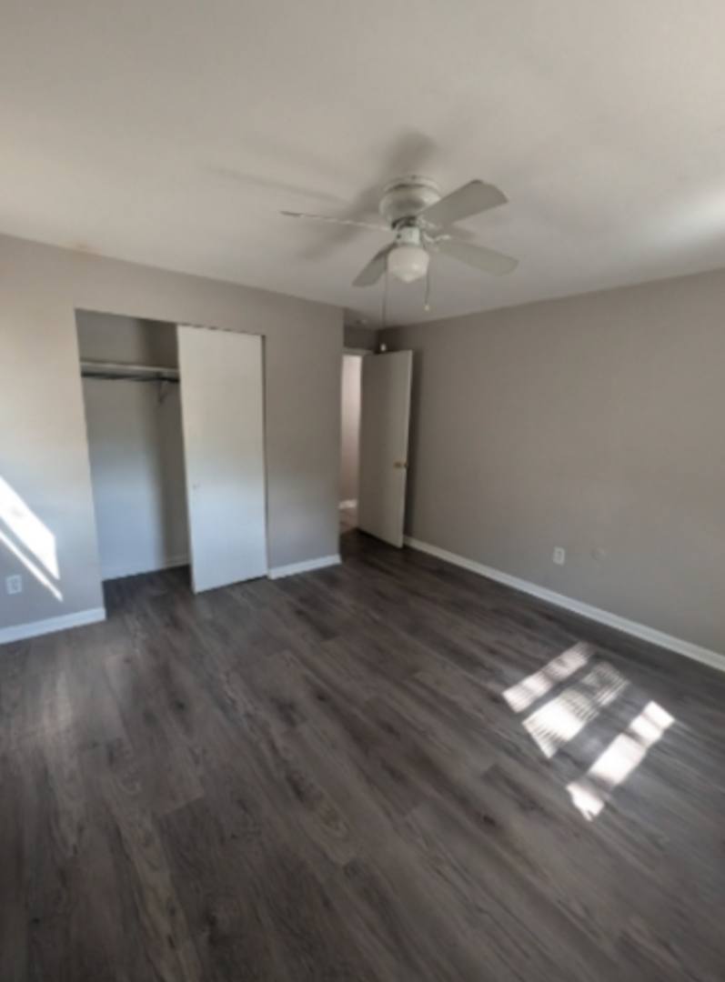 Apartment for rent at 225 W Chester Pike, Ridley Park, PA 19078