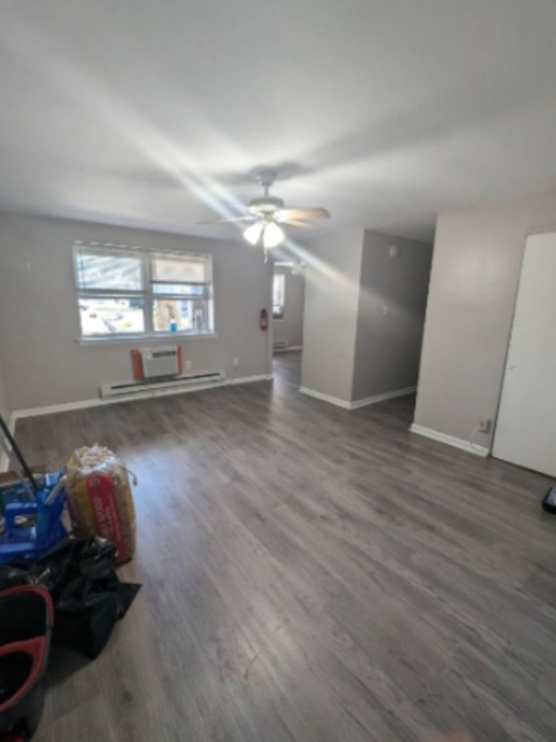 Apartment for rent at 225 W Chester Pike, Ridley Park, PA 19078