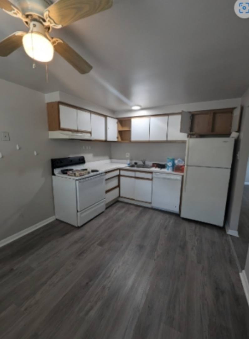 Apartment for rent at 225 W Chester Pike, Ridley Park, PA 19078