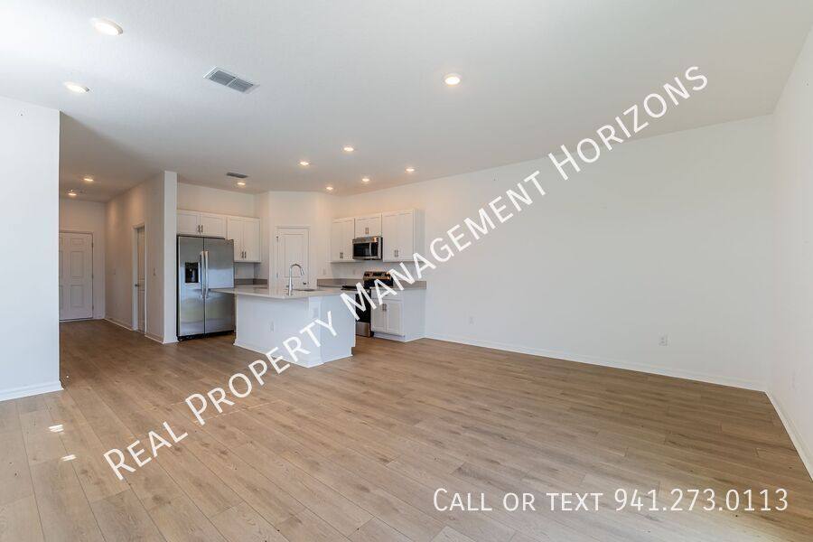 Townhouse for rent at 10709 Eclipse St, Sarasota, FL 34241