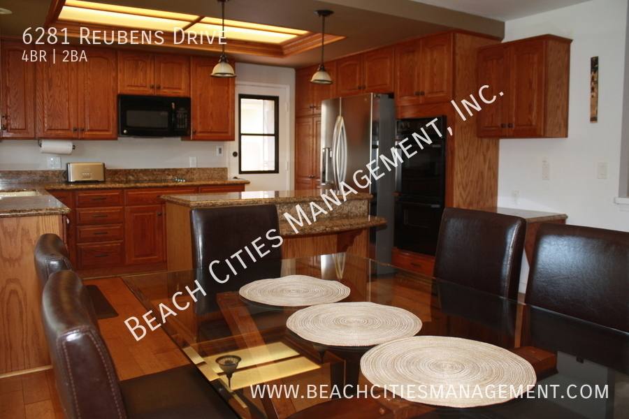House for rent at 6281 Reubens Dr, Huntington Beach, CA 92647