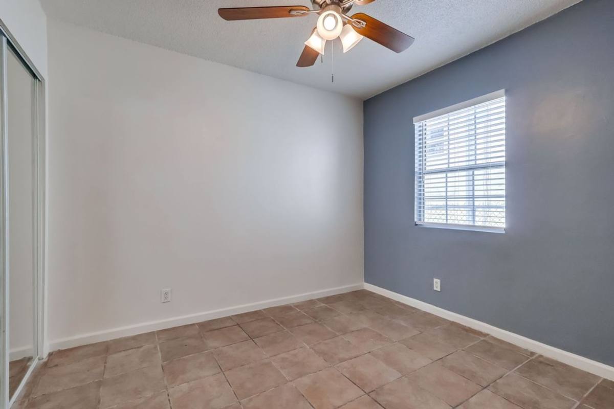 Apartment for rent at 2419 S Ridgeley Dr #1, Los Angeles, CA 90016