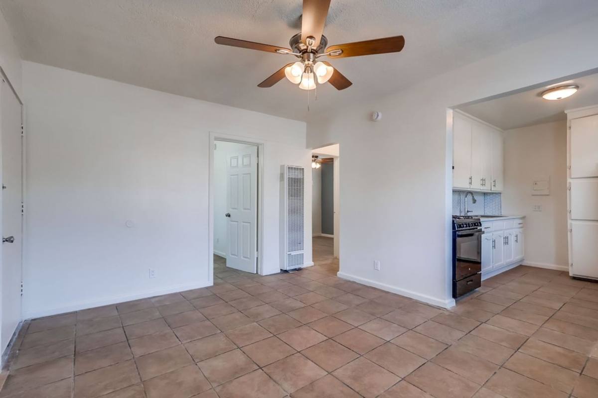 Apartment for rent at 2419 S Ridgeley Dr #1, Los Angeles, CA 90016
