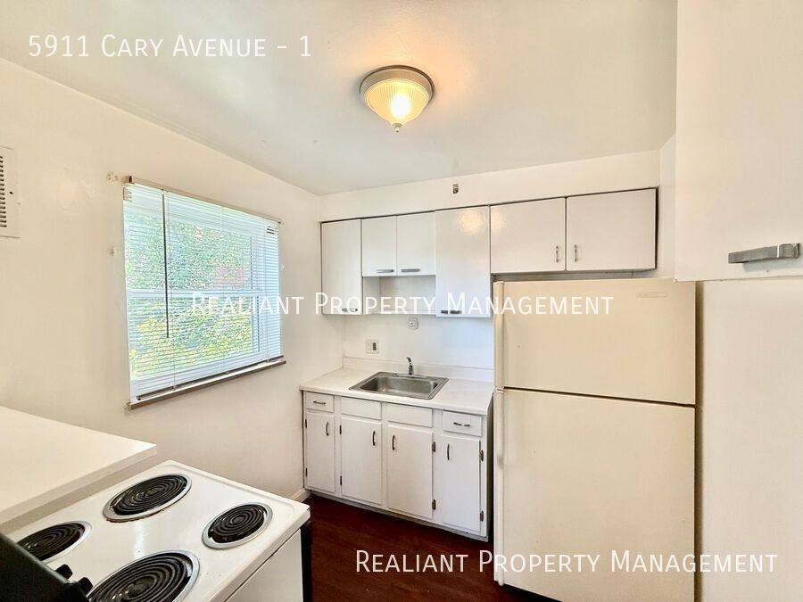 Apartment for rent at 5911 Cary Ave #1, Cincinnati, OH 45224