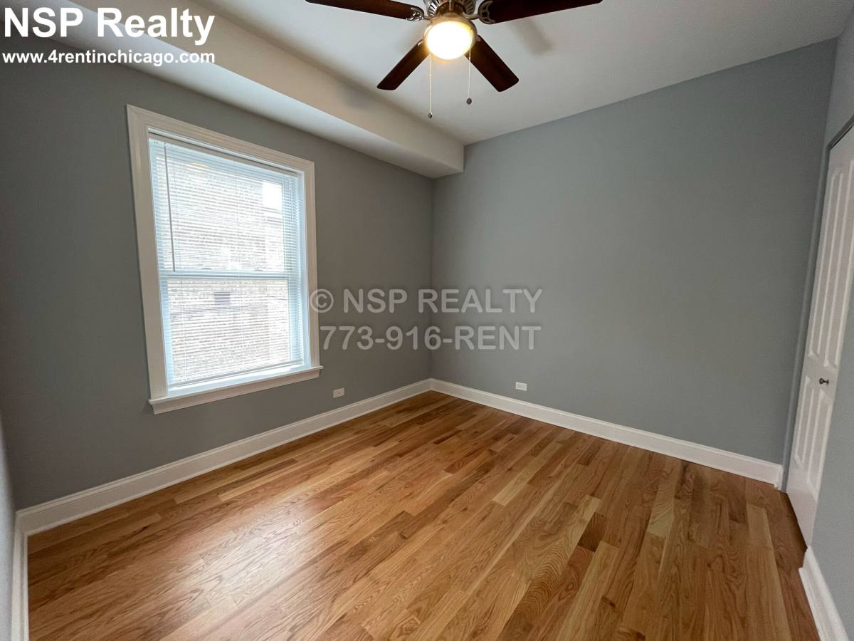 Apartment for rent at 1646 W Pratt #1I, Chicago, IL 60626