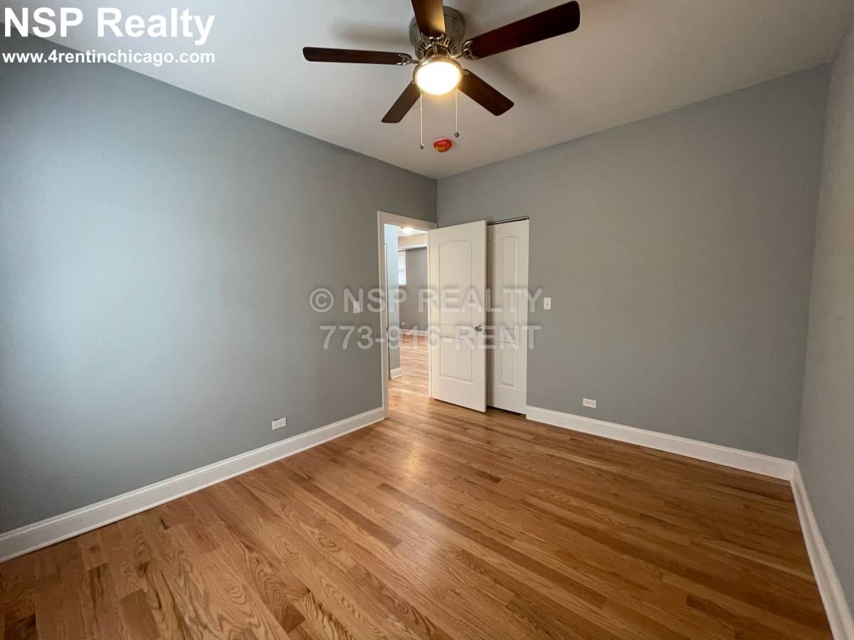 Apartment for rent at 1646 W Pratt #1I, Chicago, IL 60626