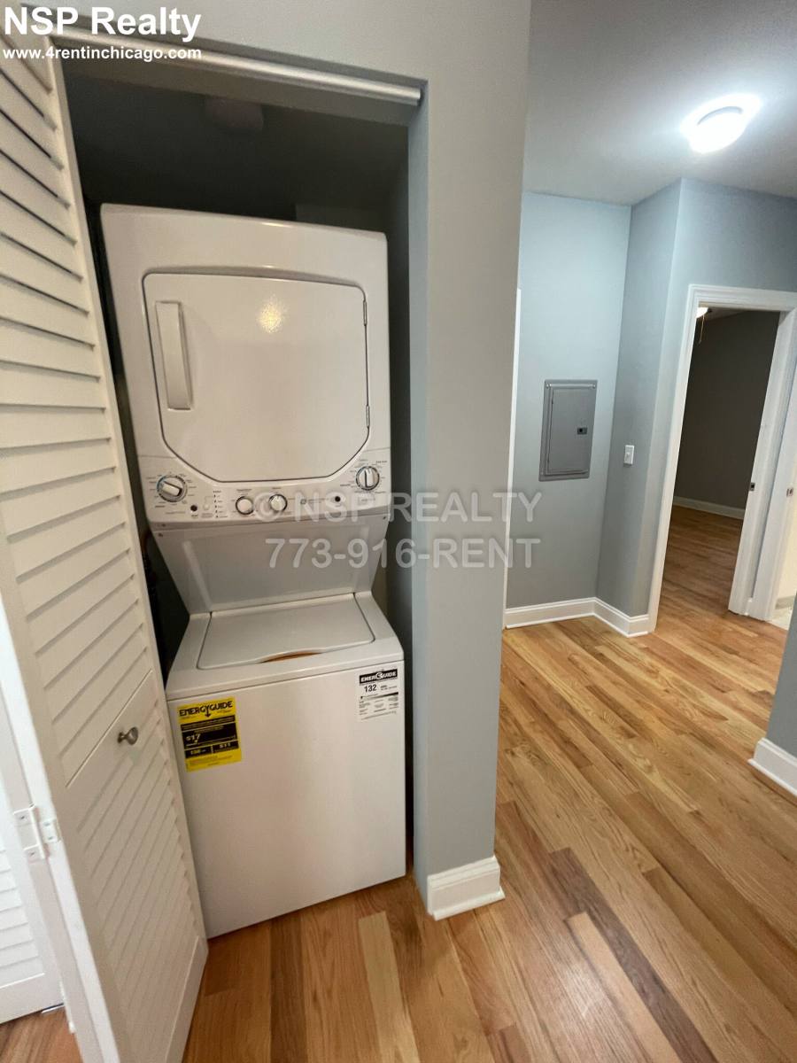 Apartment for rent at 1646 W Pratt #1I, Chicago, IL 60626