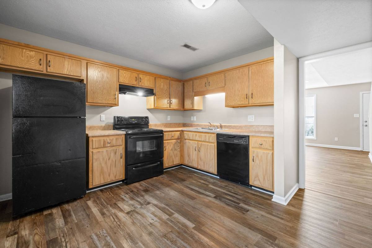Apartment for rent at 375 Peabody Dr, Clarksville, TN 37042