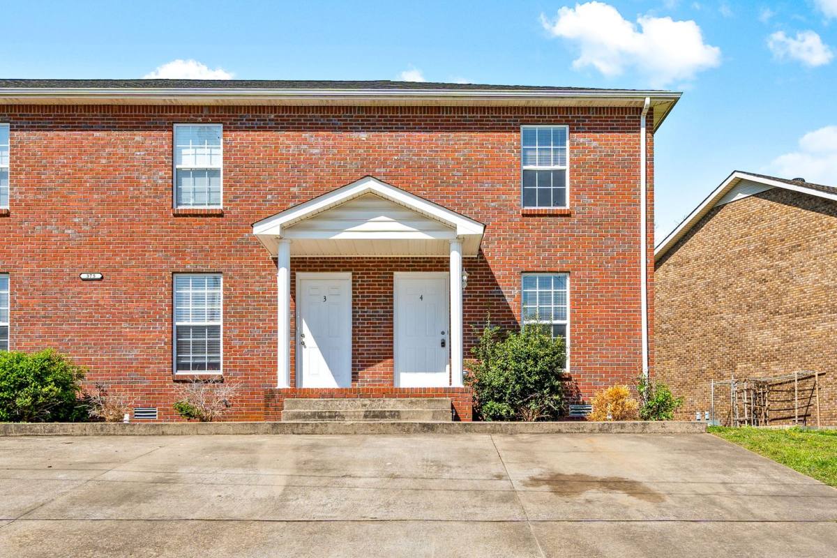 Apartment for rent at 375 Peabody Dr, Clarksville, TN 37042