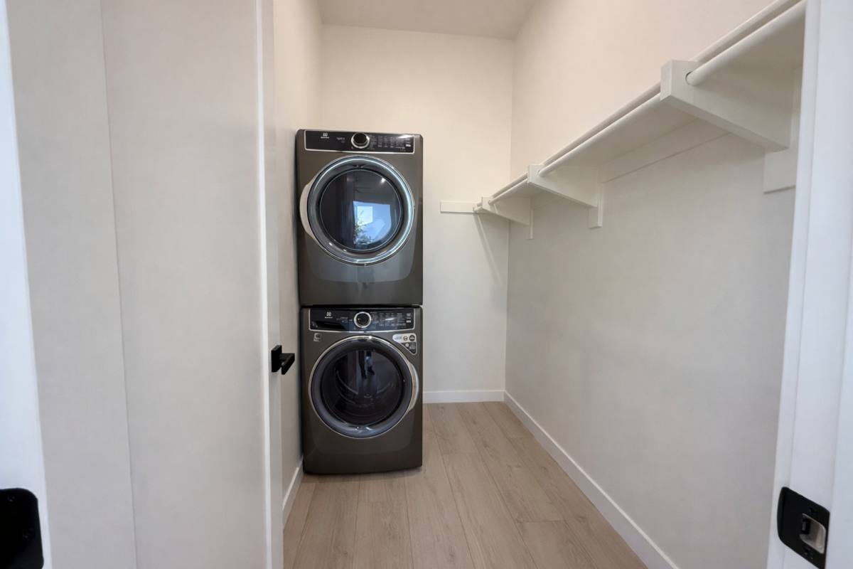 Apartment for rent at 5527-33 Olvera Ave, San Diego, CA 92114