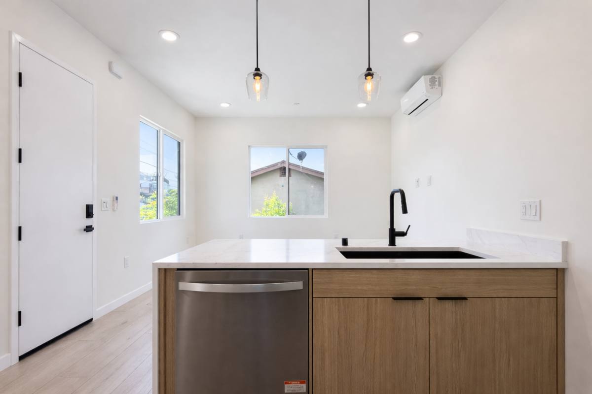 Apartment for rent at 5527-33 Olvera Ave, San Diego, CA 92114