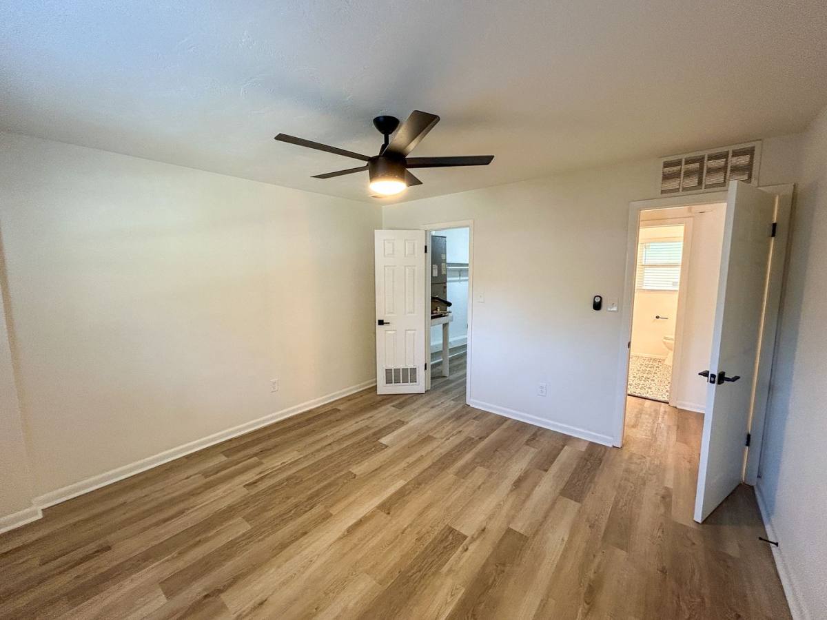 Apartment for rent at 414 SE 8th St #G, Gainesville, FL 32601