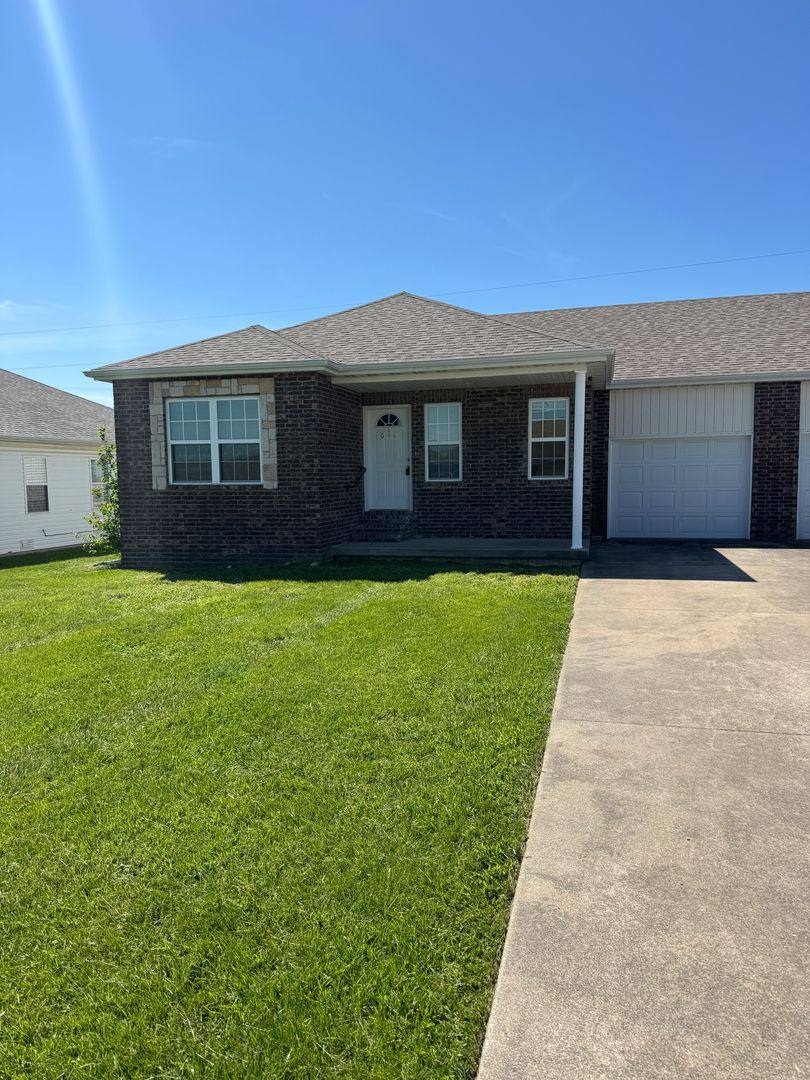 Apartment for rent at 640 - 642 Morgan St, Bolivar, MO 65613