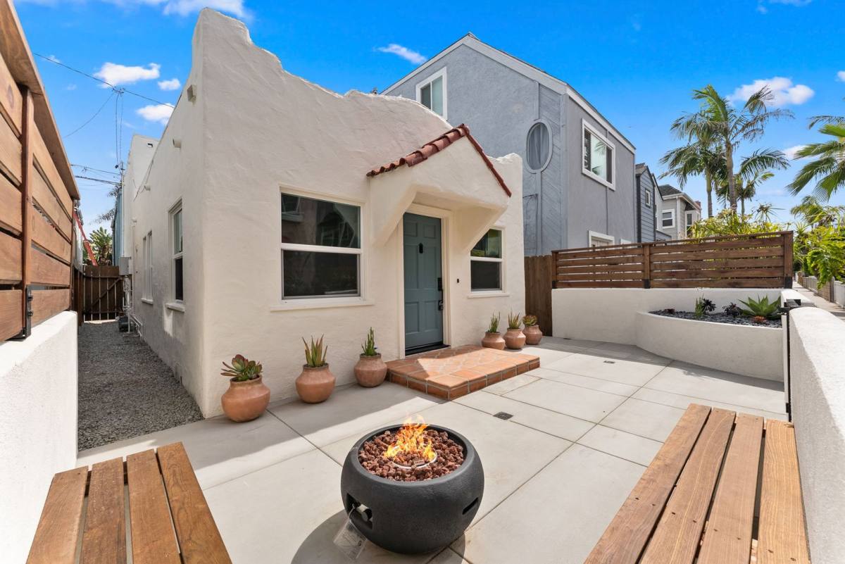 Apartment for rent at 749-7495 York Court 749, San Diego, CA 92109