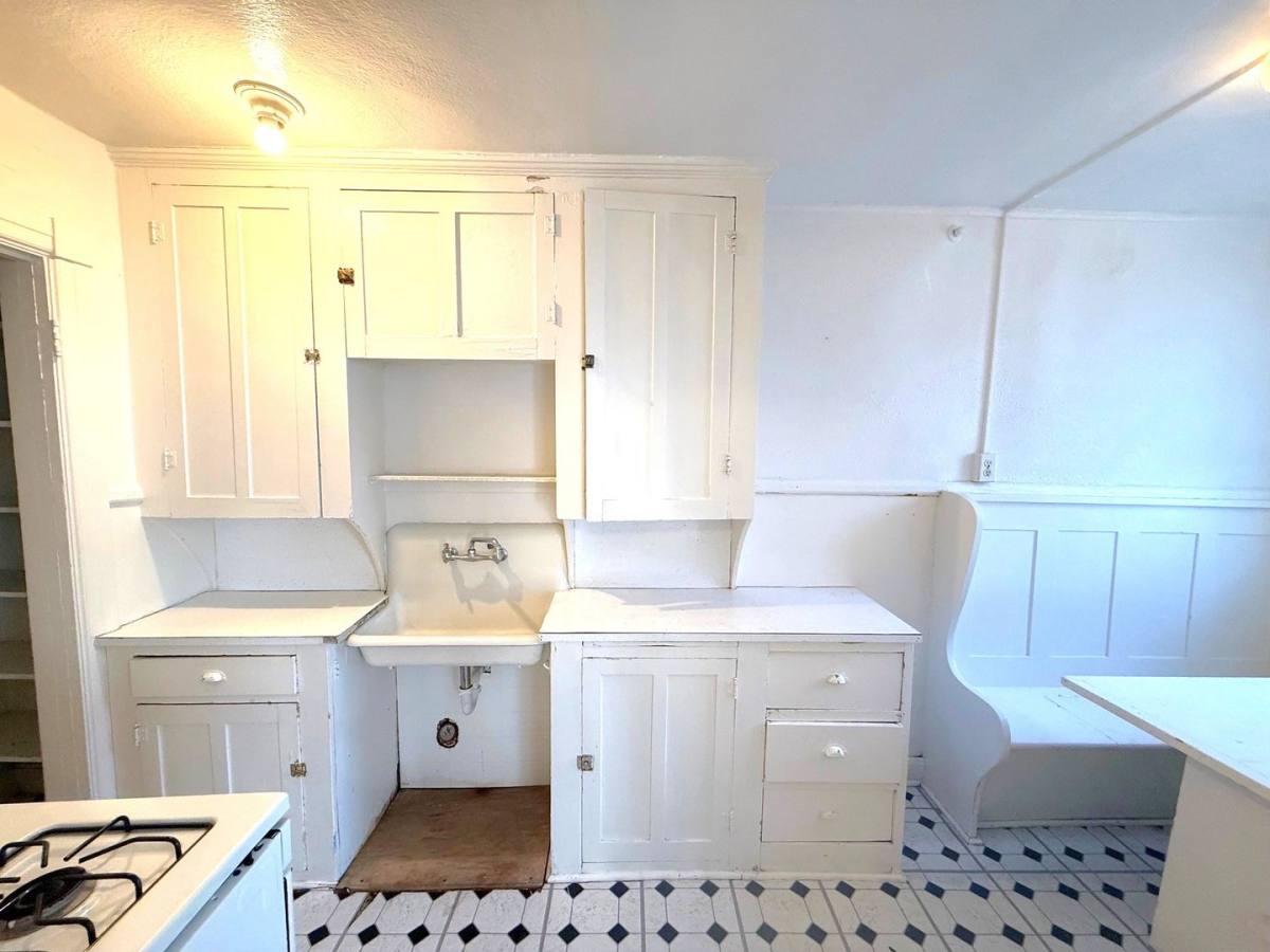 Apartment for rent at 842 S Durbin, Casper, WY 82601