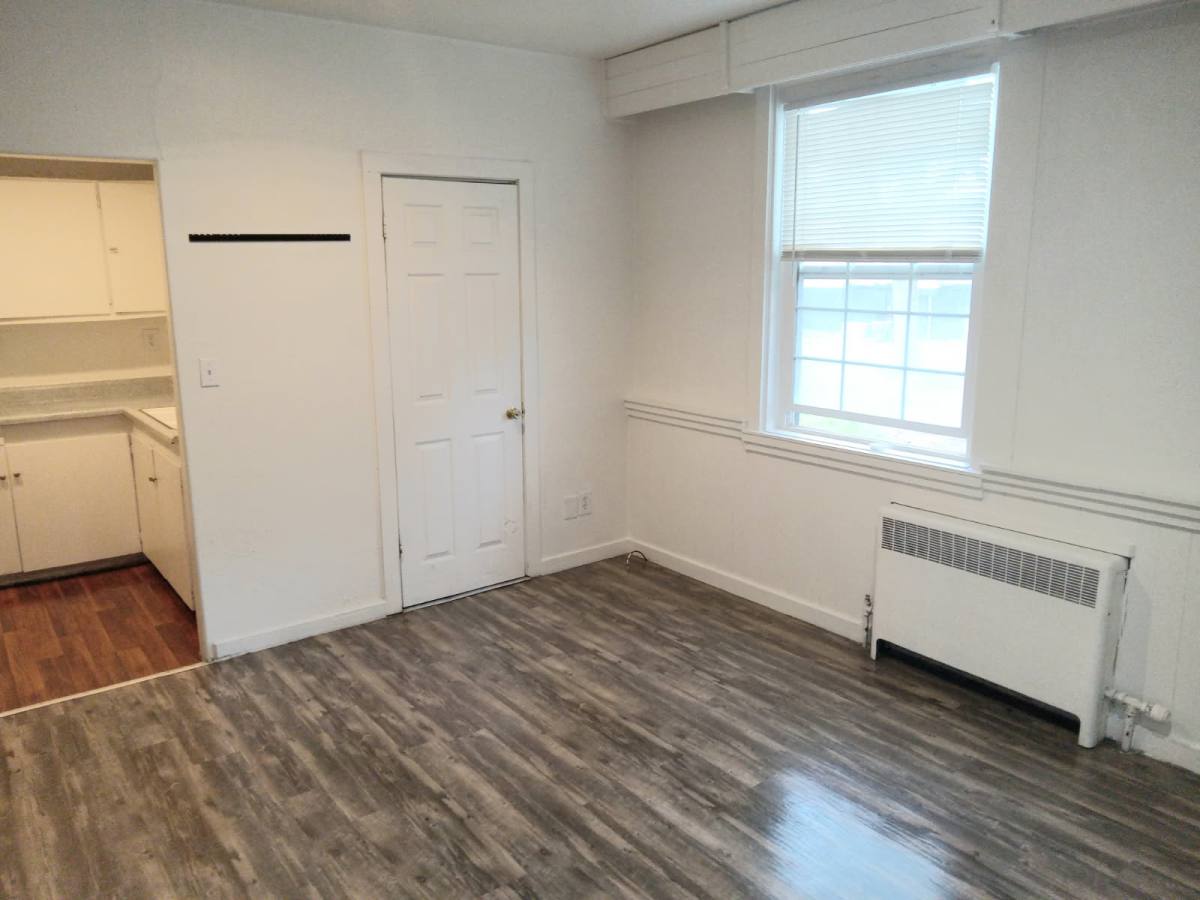 Apartment for rent at 260 W Antelope Dr #6, Clearfield, UT 84015