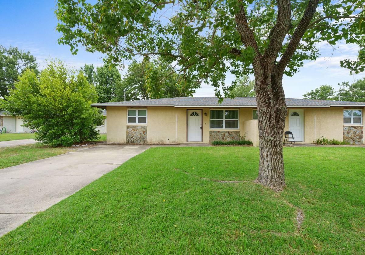 Townhouse for rent at 1019 Bradford Circle, Lynn Haven, FL 32444