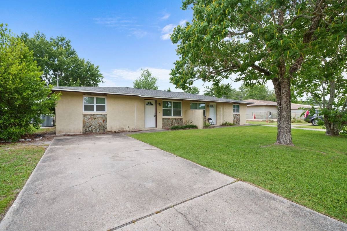 Townhouse for rent at 1019 Bradford Circle, Lynn Haven, FL 32444