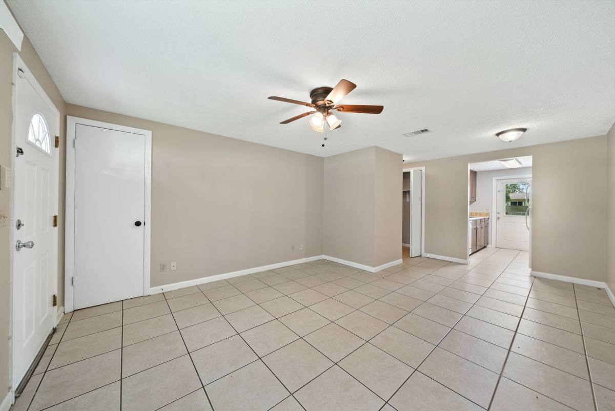 Townhouse for rent at 1019 Bradford Circle, Lynn Haven, FL 32444