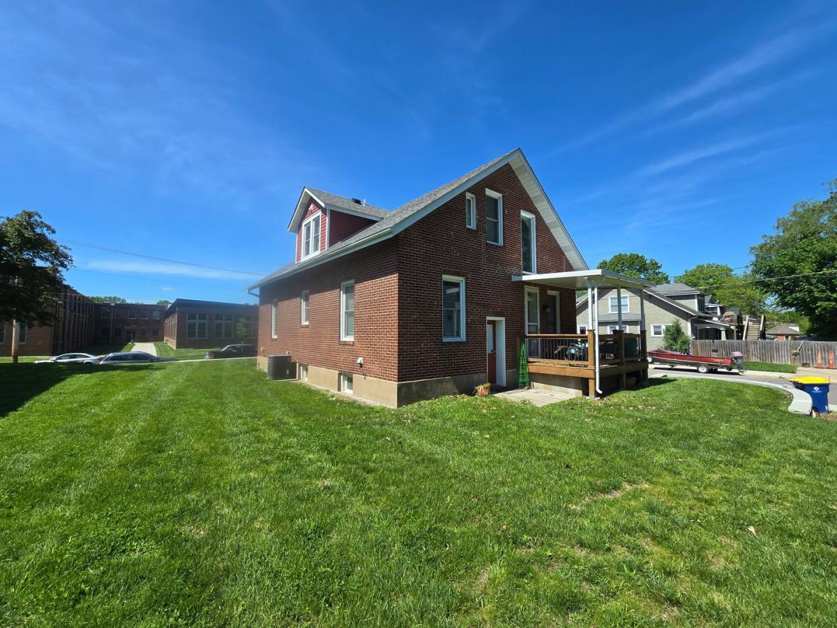 House for rent at 715 W 2nd St, Washington, MO 63090