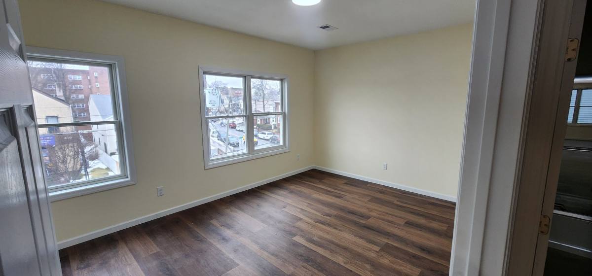 Apartment for rent at 431 Morris Ave, Elizabeth, NJ 07208