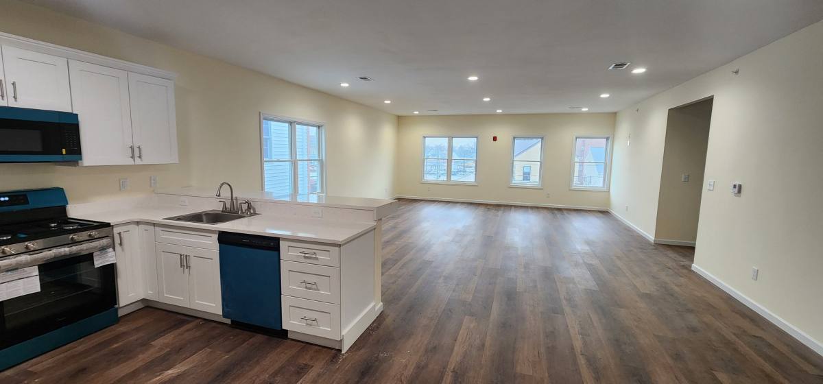 Apartment for rent at 431 Morris Ave, Elizabeth, NJ 07208